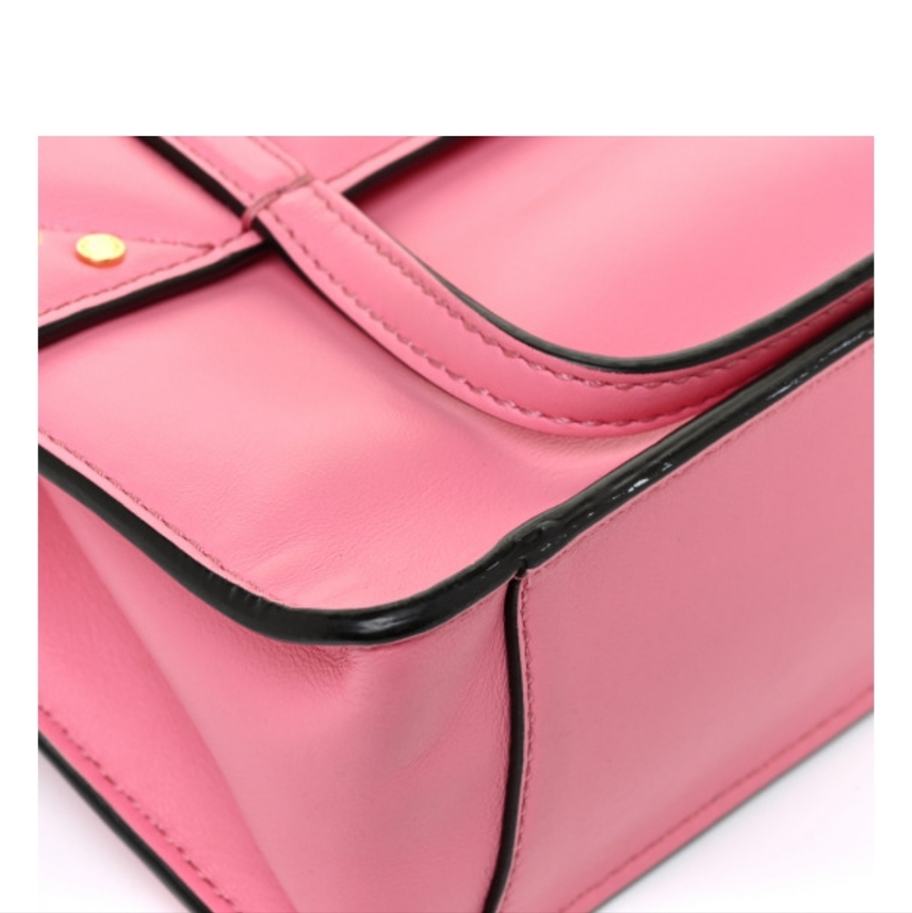 💮 FENDI Vitello Grace Small Flip Tote Pink - Picture 15 of 17